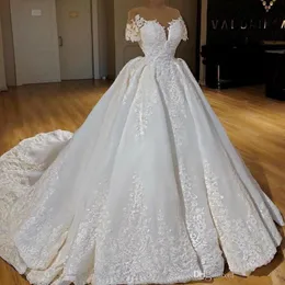 2019 Arabic Sheer Short Sleeves Lace Ball Gown Wedding Dresses Tulle Applique Ruched Sweep Train Bridal Wedding Gowns robe de mariée BC2205