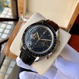 New Master Apollo 11 50 TH 310.20.42.50.01.001 OS Quartz Chronograph Mens Watch Stopwatch Black Dial Steel Case Leathr Klockor Hello_Watch