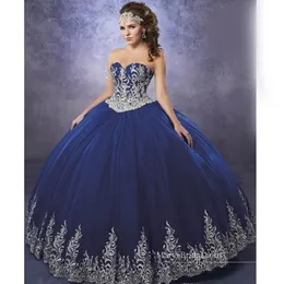 2020 Royal Blue Quinceanera Klänningar Sweetheart Vestidos de Quinceaner Lace Appliques Ball Gown Prom Dress Sweet 16 Dresses