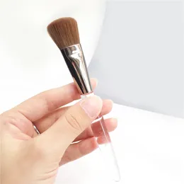 TRISH MCEVOY Brush 55 Deluxe Blender Pincel de base - mesmo creme de base creme escova de mistura de líquido