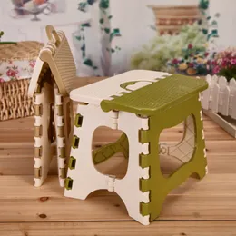 Sedia pieghevole in plastica addensata per bambini Treno da campeggio all'aperto Sedia pieghevole portatile Creativo Verde Beige Sgabello pieghevole in plastica per la casa DBC VT0924