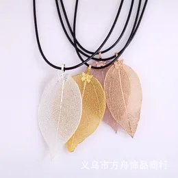 New Fashion Natural Leaf Butterfly Pendant Necklace with Leather Rope Necklace Valentine Day Gifts Mother Gifts for Women Wholesale