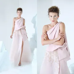 Azziosta 2020 Snygg rosa prom klänningar En axelpärlor Lace Appliqued High Split Evening Gowns Vintage Sexig Formell Party Dress
