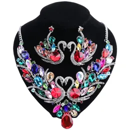 Trendiga flerfärgade kubiska zirkoniumsmycken för kvinnor bästa gåvor 18 färger kristall svan örhänge och halsbandsuppsättningar