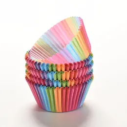 Partihandel-100 st Rainbow Cupcake Paper Liner Muffin Väskor Koppkaka Bakning Ägg Tårtor Bricka Kök Tillbehör Pastry Decorating Tools