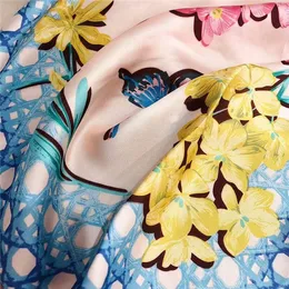 Fashion - Silky wysokiej jakości żeńska wiosna i lato druk i motyl Projektowanie jedwabnych szalików są wolne od kosztów transportu