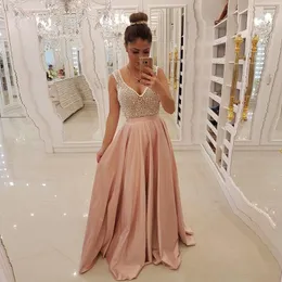 2019 Blush Pink Prom Dresses V Neck A Line Chiffon med pärlor Kvällens formella klänningar