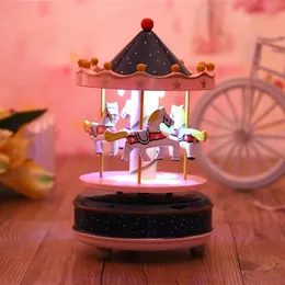 Creative Gift Wooden Crafts Home Jewelry New LED Lamp Rotary Trojan Music Box Wholesale Agent