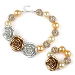 Mädchen-Mode-Blumen-Kaugummi-Halskette, 2-teiliges Set, 42 mm, Blumen-Perlen-Halskette, 33 cm + Armband, Kinder-Arylic-Schmuck-Sets, Weihnachtsparty-Performance