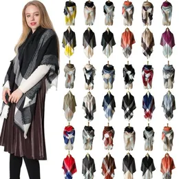 Plaid Scarves Girls Shawl Grid Tassel Wraps Lattice Triangle Neck Scarf Fransed Pashmina Vinter Neckerchief Blanketter 140 * 140cm C1507