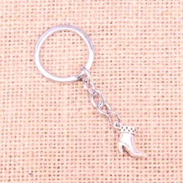 New Keychain 13*13*5mm de calcanhar de altura Botas de pingentes de pingentes de diy card -chave de correio de chave