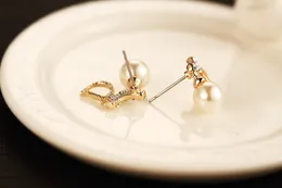 Atacado designer de moda de luxo Carta strass diamante pérola brincos de ouro 18k para pin Mulher de prata