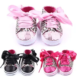 Sonbahar Bebek Kız Bling Shoelace Bebek Çocuk Yumuşak Sole Beşik Ayakkabı Bebek Kız Leopar Sneaker Ayakkabı