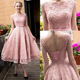 Glamouroso chá comprimento vestidos de baile 2019 elegante rosa boné manga rendas até uma linha vestidos de cocktail curtos com miçangas festa de renda completa 302y