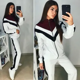 Luxury Sweat Suits Autumn Fomens Print Tracksuits de traje de corredor Jaqueta Jaqueta Conjunto de calças esportivas feminino Jackets com capuz Women Women