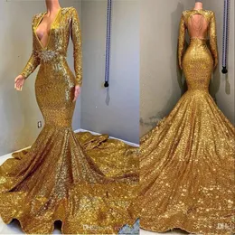 Neue sexy Gold Gold Paillettenspitze Mermaid Prom Kleider tauchen v Hals Langarm Perlen Back Party Pailletten Court Abendkleider Verschleiß