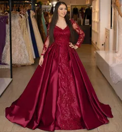 Burgundy Lace Appliqued Prom Dresses V Neck mangas compridas Formal Vestido Plus Size Trem da varredura Cetim lantejoulas vestidos de noite
