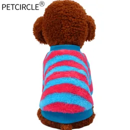 2018 Petcircle High Quality Pet Dog Clothes Striped Dog Hoodies för Chihuahua Yorkie Schnauzer Pitbul Mjuk Klädskjorta