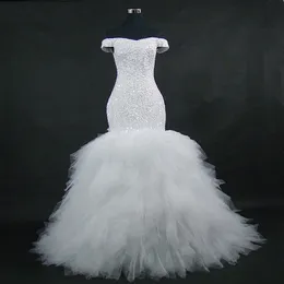 2022 Ny av axeln Mermaid Bröllopsklänning Beadens Ruffles Lace Up Back Real Billiga Foton Skräddarsydda Plus Storlek Bride Afrikansk Bröllopsklänning