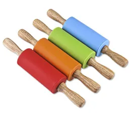 Dough Pastry Roller Stick 23cm Trähandtag Silikonrullar för barn Bakverk Verktyg Kök Nudlar Tillbehör