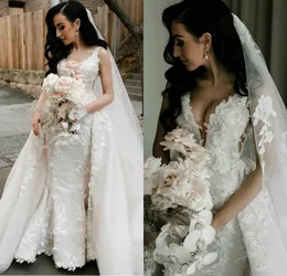 Modest V Neck Mermaid Bröllopsklänningar med avtagbar tåg Lace Applique Plus Storlek Robes de Mariée 2020 Landbröllopsklänningar