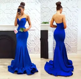 Meerjungfrau Royal Blue Prom Kleider 2020 Schatz Ausschnitt Einfacher Satin -Sweep -Zug Mitte gefertigtes offizielles Abendkleider in Übergröße
