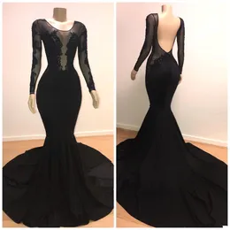 Svart Långärmade Satin Mermaid Prom Klänningar 2019 Sheer Tulle Lace Applique Backless Sweep Train Formell Party Evening Gowns BC0872