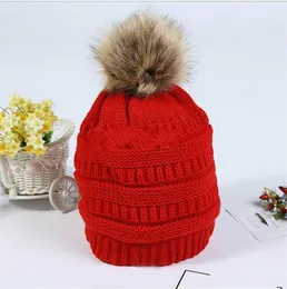 ファッションキッズ大人女性のための厚い冬の帽子の柔らかいストレッチケーブルニットポンビニー帽子女性のスカルビーニーガールスキーキャップ