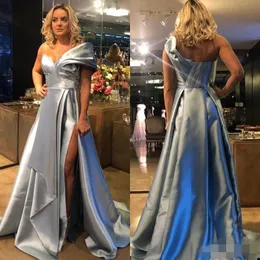 Modest Sier 2020 Prom Dresses Satin Off One Shoulder Ruched Side Slit Custom Made Gleats Sweep Train Evening Gowns Graduation Party Wear