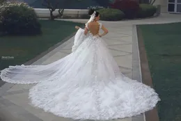 Vestido de Noiva Princesa, Decote Profundo, Apliques de Renda 3d, Saia em  Mescla de Saia de Tule e Renda com Brilho Delicado | Roupa de Casamento