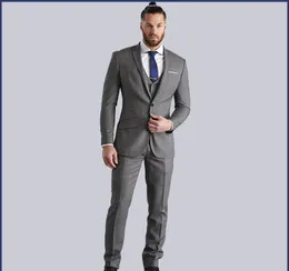 2020 Handsome Grå Män Bröllop Tuxedos Slim Fit One Button Casual Prom Passar Man Party Blazer Suit (Jacket + Vest + Byxor)