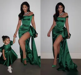 High Split Emerald Green Kylie Jenner Celebrity Evening Dresses Off Shoulder Mermaid Party Prom Gowns Peplum Occasion Dress