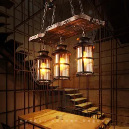 Industriell woody smidesjärn hängande ljus ljuskrona hängande lampa cellljus fixtur metallbur med glasskugga för inomhusbar