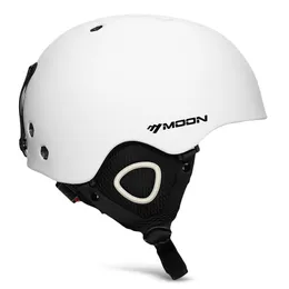 プレミアム素材のサイクリングスケート化のための調節可能なストラップエアベントを持つ月の屋外の統合スキーヘルメット、