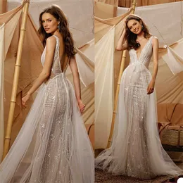 Berta 2021 Mermaid Backless Suknie ślubne Sexy Głębokie V Neck Zroszony Appliqued Wedding Dress Suknie ślubne Szaty De Mariée