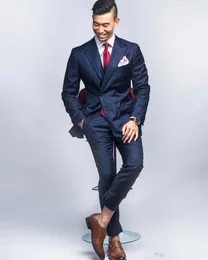 Nowy klasyczny design pana młodego Tuxedos podwójnie piersi niebieski pasek szczyt klapy Groomsmen Najlepszy garnitur męski garnitury ślubne (kurtka+spodnie+krawat)