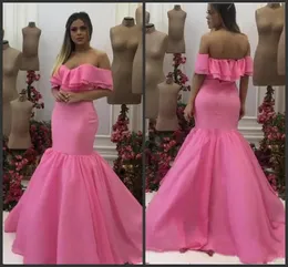 Sexy Elegante Rosa Mermaid Prom Vestidos Off ombro mangas Ruffles longas formais vestidos de noite Partido vestidos de vestido ocasião especial