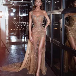 Arabo oro Illusion Prom Dresses alta Split una spalla sirena di Tulle degli abiti di sera sweep treno Abiti Longo