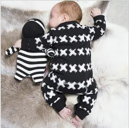 Baby Jungen Strampler Herbst Baby Rompers Schwarze Print Jungen Mädchen Jumpsuit Kleidung Baumwoll Overall für Kinder