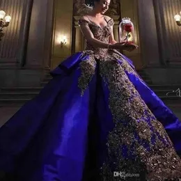 Dresses Masquerade Prom Ball Gown Gold Lace Applique Beaded Quinceanera Dress Royal Blue Off the Shoulder Evening Gowns s