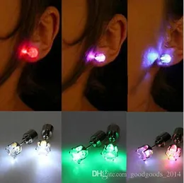 2019 neue Mode Aktualisiert version Mehrfarbige LED-Licht Zirkon Frauen Stud Ohrringe Legierung Schmuck Earing a814