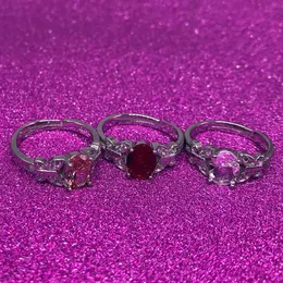Partihandel-Hot Selling Exquisite Ny Ruby Butterfly Ring, Koreansk mode, Högkvalitativ Kvinna Pekfingring, Silver Smycken