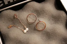 Wholesale- gold fashion designer geometry circle pendant white pearl drop stud earrings for stylish woman girls dangle Chandelier
