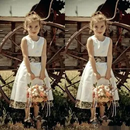 Nowa moda Linia Camo Flower Girl Dresses Herbata Długość