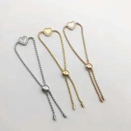 Fashion- Luxury new Arrival Charm EU style gold love heart shaped bracelets bangle women bangle Friend Gift