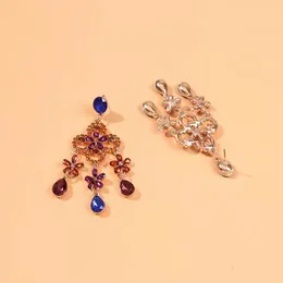 Mode-blomma dangle örhängen för kvinnor lyx designer barock pärla diamant blommor dangling örhängen tofs långa öra smycken kärlek gåva