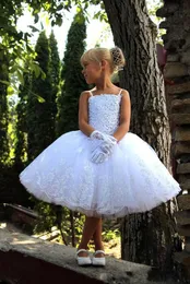 2020 New Lovely Short Knee Length Flower Girls Dresses For Weddings Spaghetti Straps Lace Appliques Beaded Birthday Children Pageant Gowns