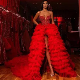 Şık Kırmızı payetli Ön Bölünmüş Gelinlik Modelleri Şeffaf Dalma Boyun Boncuklu Katmanlı Abiye Giyim Artı boyutu Sweep Tren Tül Resmi elbise