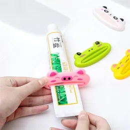 9*4cm Cartoon Animal Plastic Toothpaste Squeezer Bath Toothbrush Holder Bathroom Sets Home Commodity Creative Kitchen Accessorie