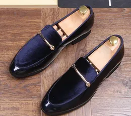Fashion Men Shoes Loafers Slip on Mens Velvet Patent Leather Shoes Dress Shoes Hot sales Men's Flats Wedding and Party Shoes